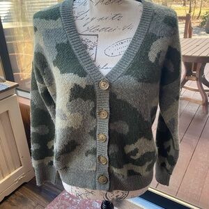Lucky Brand Green Camouflage Cardigan Sweater
